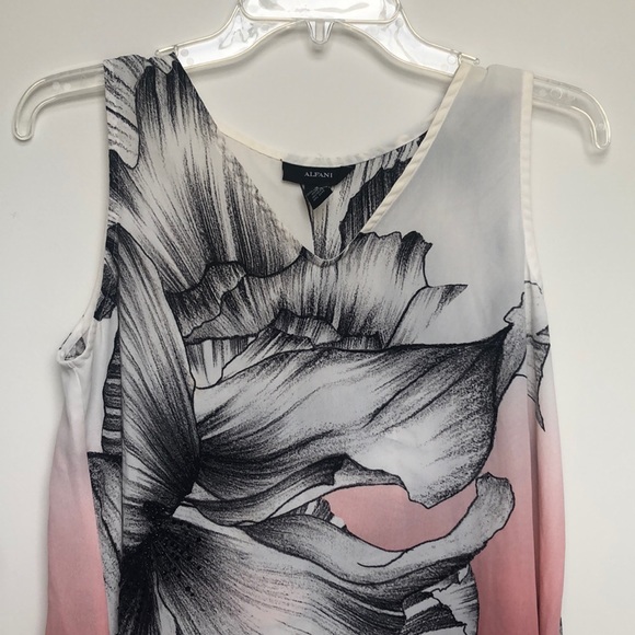 Alfani Tops - ALFANI FLORAL BLOUSE SZ 4